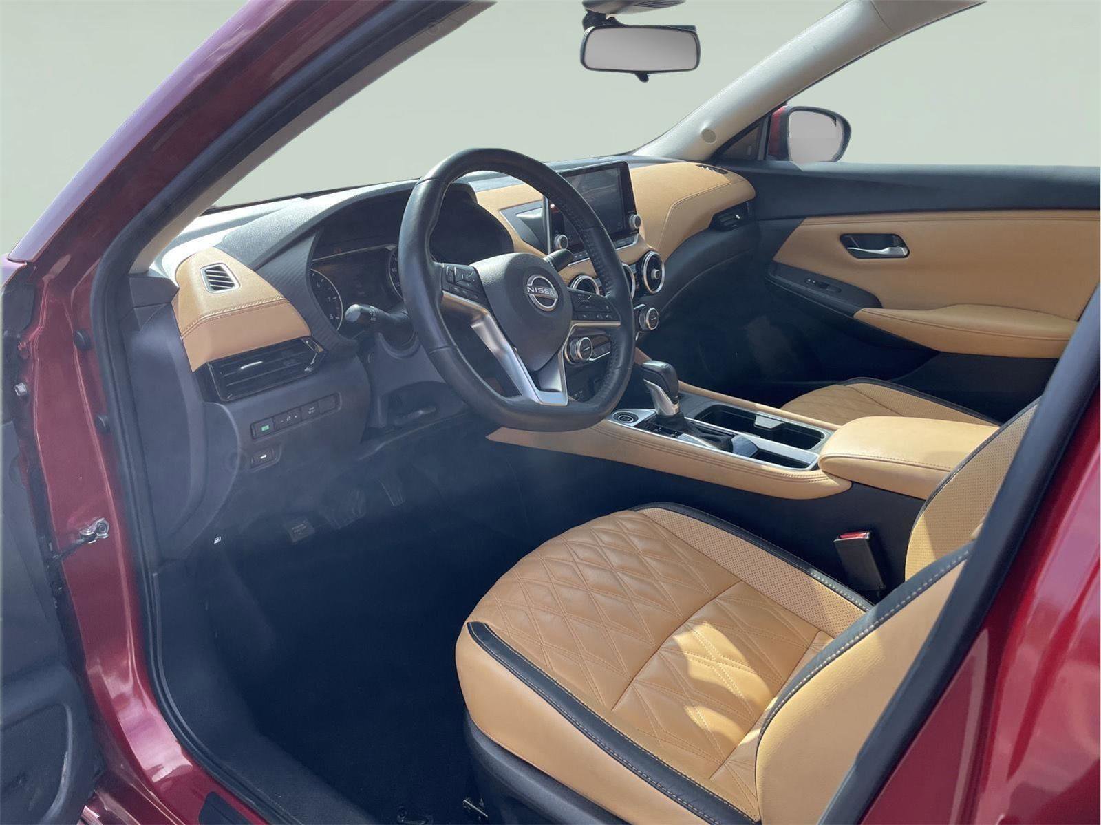 Used 2024 Nissan Sentra SV w/ SV Premium Package image 11