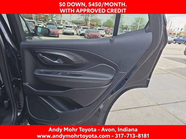 Used 2024 GMC Terrain SLE image 30