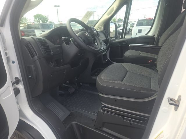 Used 2025 RAM ProMaster 3500 w/ Crew Van Package FWD image 29