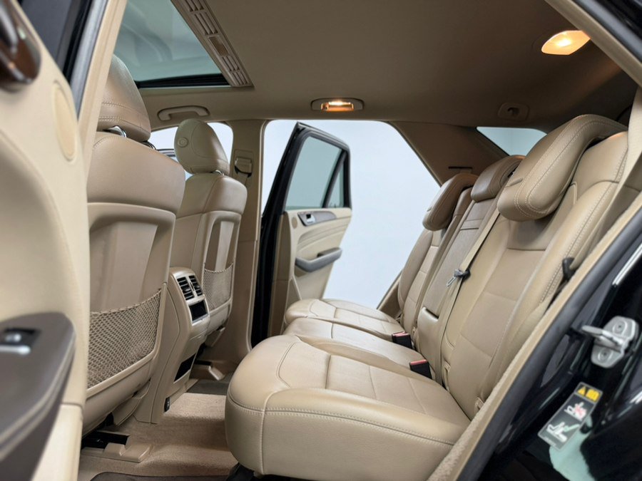 Used 2013 Mercedes-Benz ML 550 4MATIC image 37