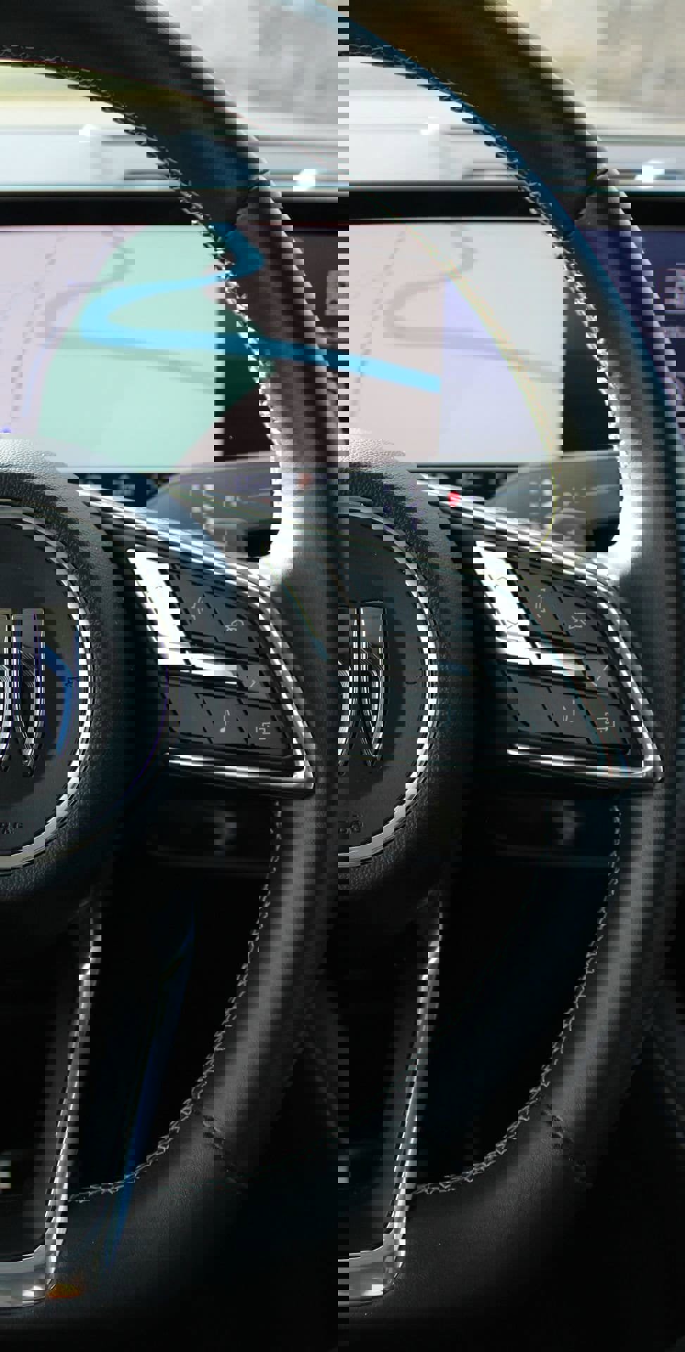 Used 2025 Buick Envision Sport Touring image 25