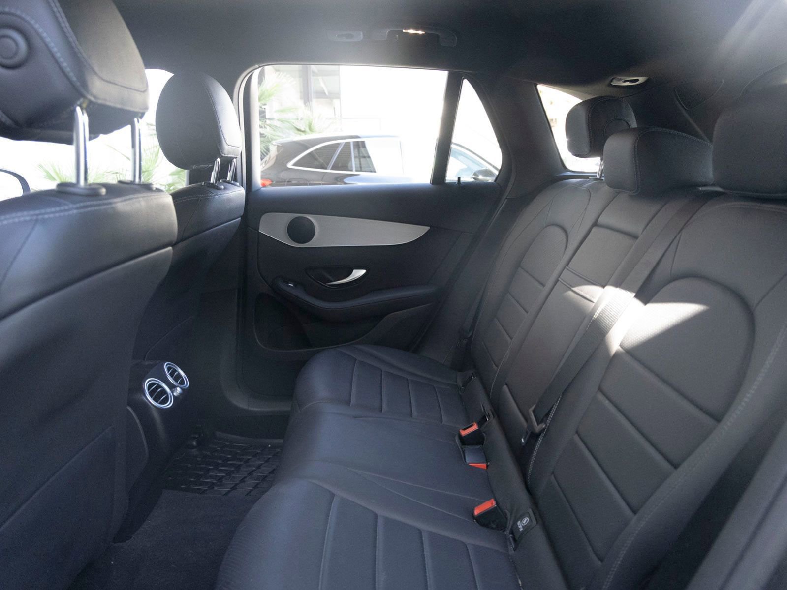 Used 2021 Mercedes-Benz GLC 300 image 19