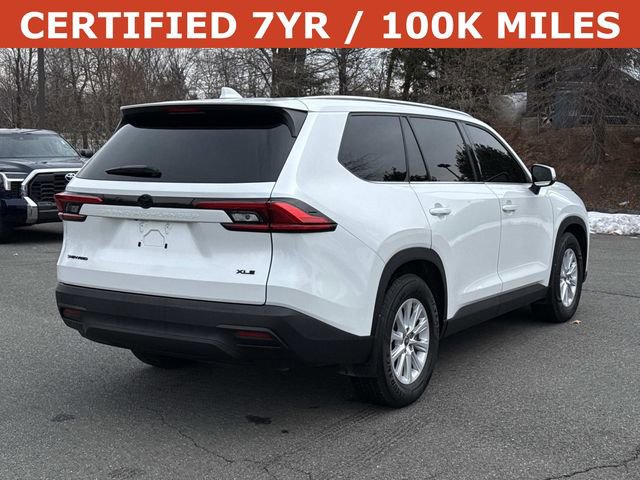 Used 2024 Toyota Grand Highlander XLE image 2