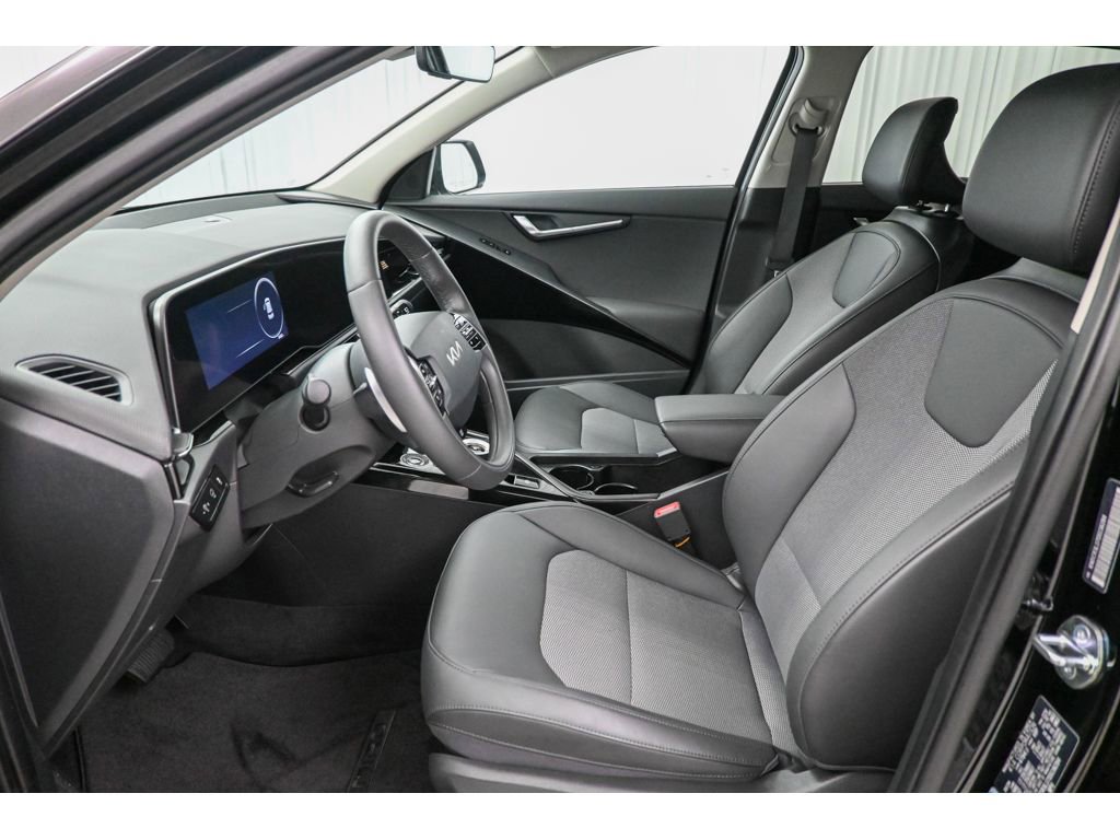 Certified 2025 Kia Niro Wind w/ Wind Preserve Package image 10