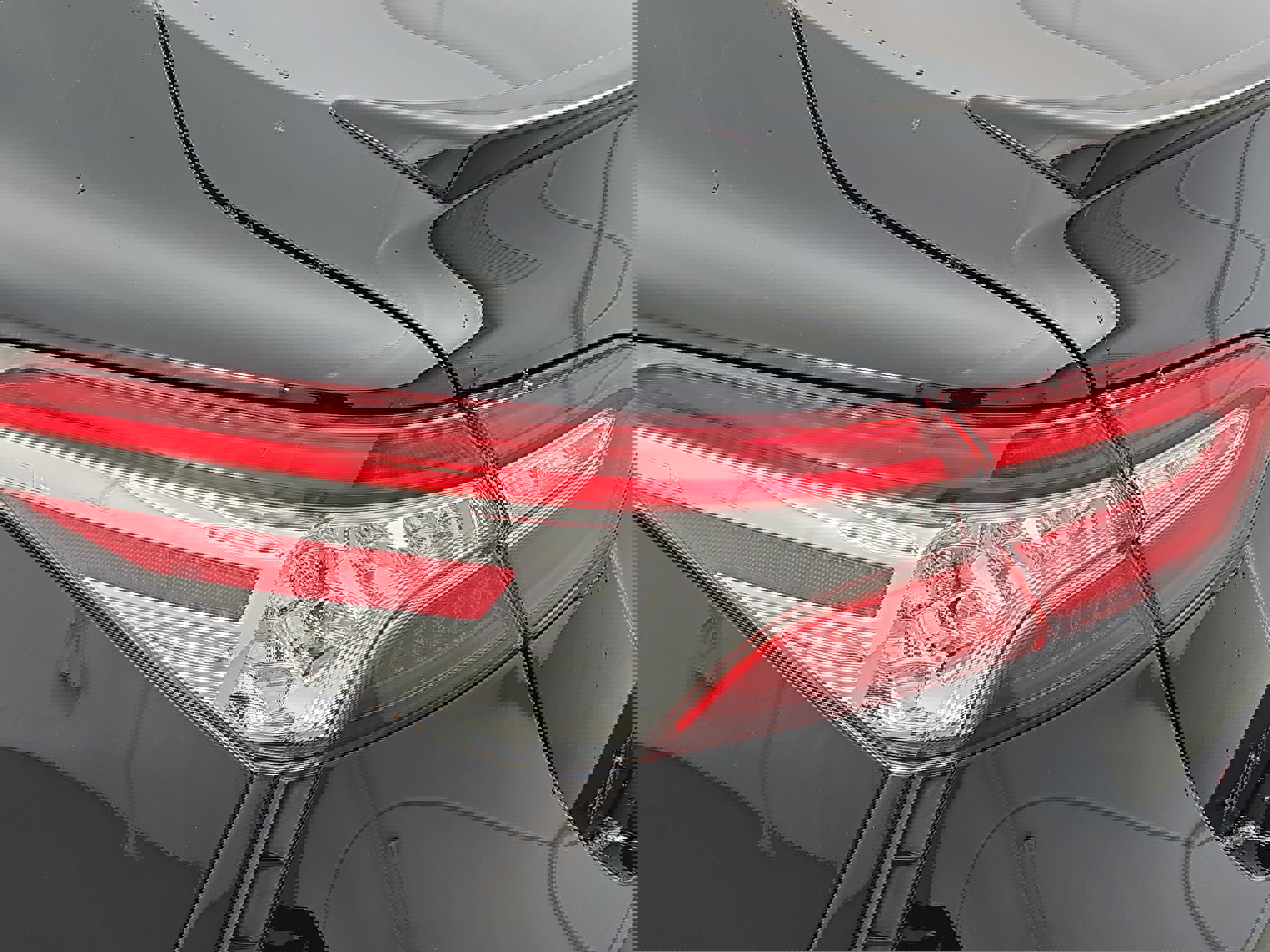 Used 2020 Toyota Camry XSE image 33