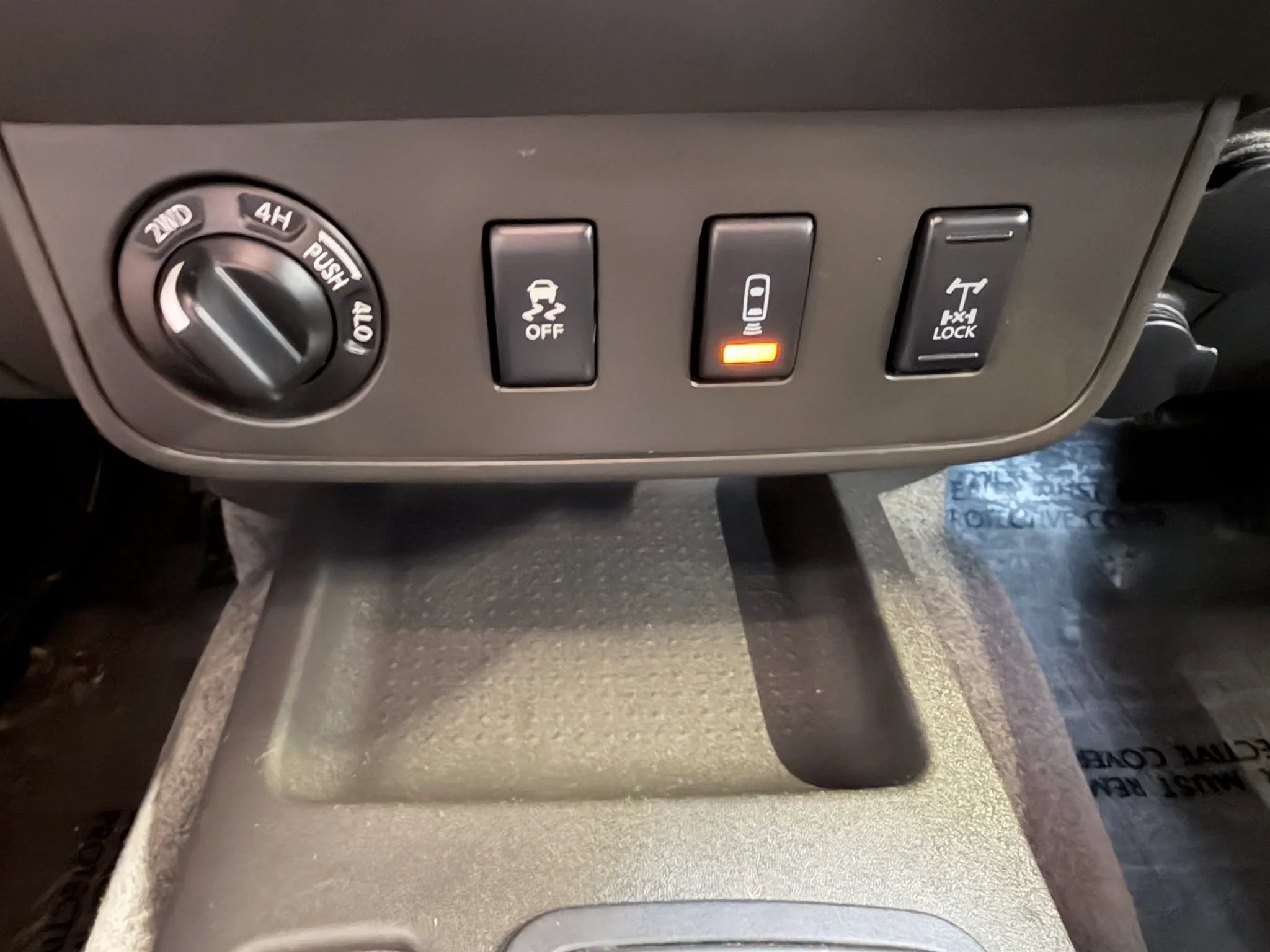 Used 2013 Nissan Frontier PRO-4X AWD/4WD image 22