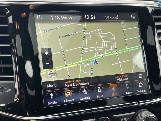 Used 2020 Jeep Grand Cherokee Limited image 31