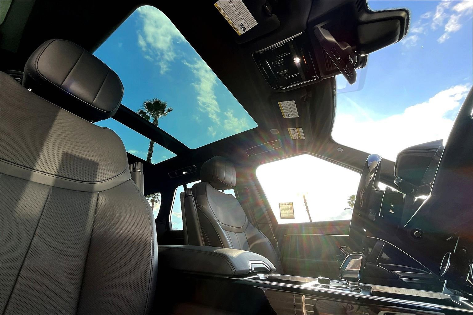 Used 2023 Land Rover Range Rover SE image 21