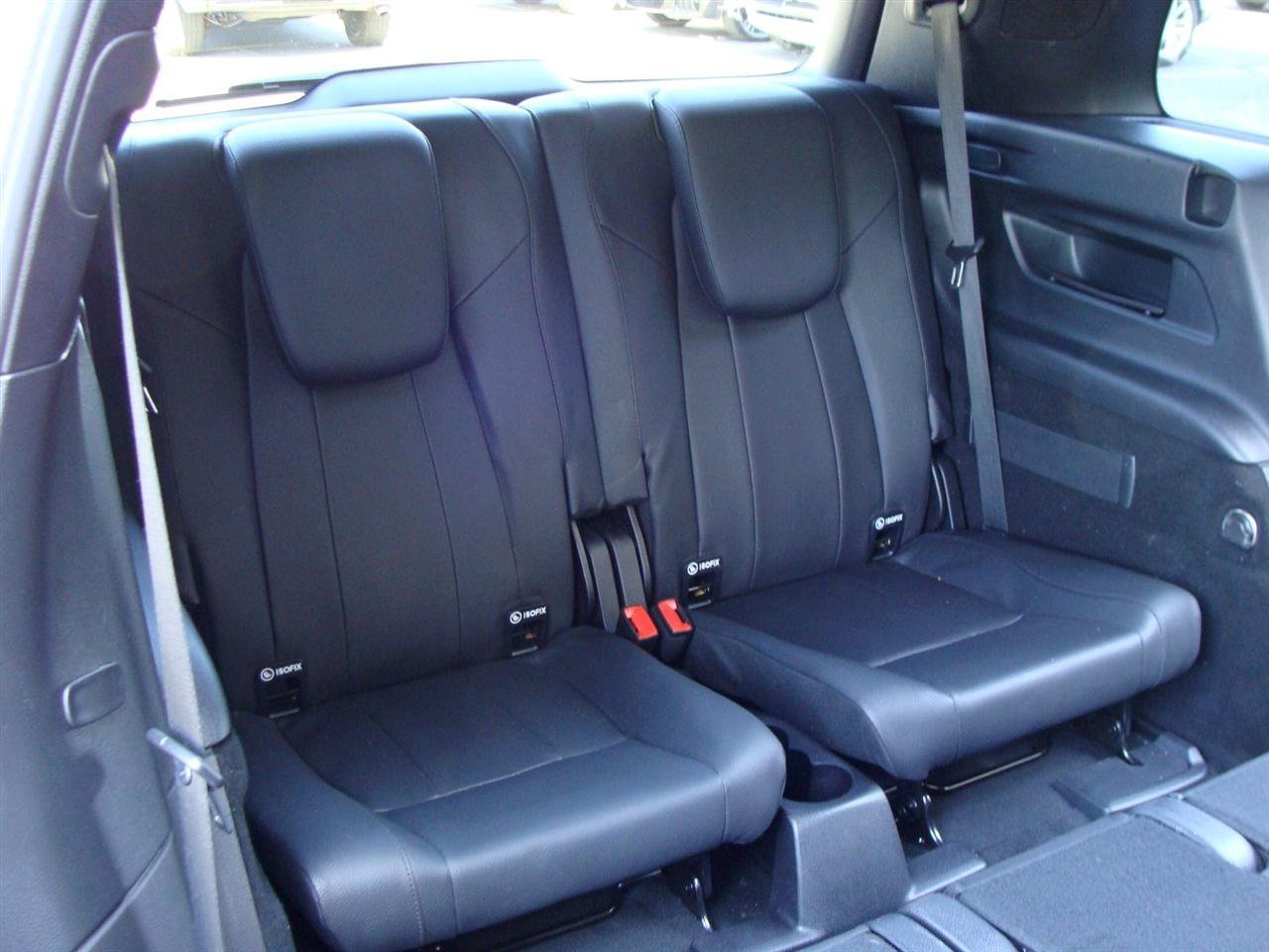 Used 2020 Mercedes-Benz GLB 250 4MATIC w/ Premium Package image 12