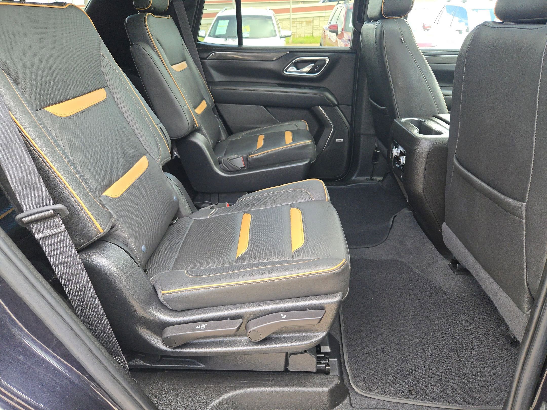 Used 2023 GMC Yukon AT4 image 35