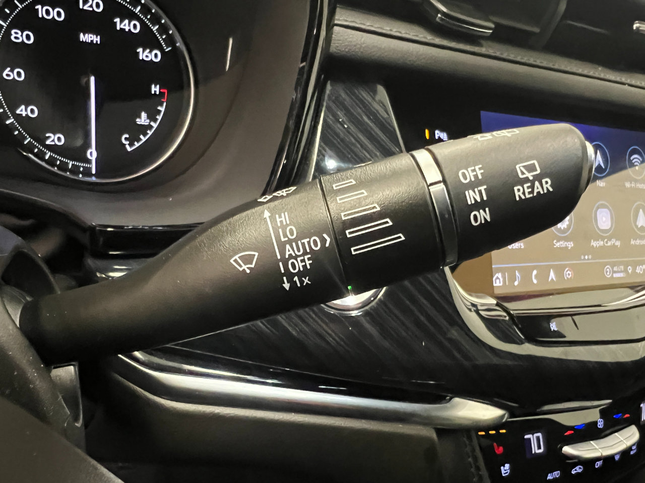 Used 2024 Cadillac XT6 Premium Luxury image 42