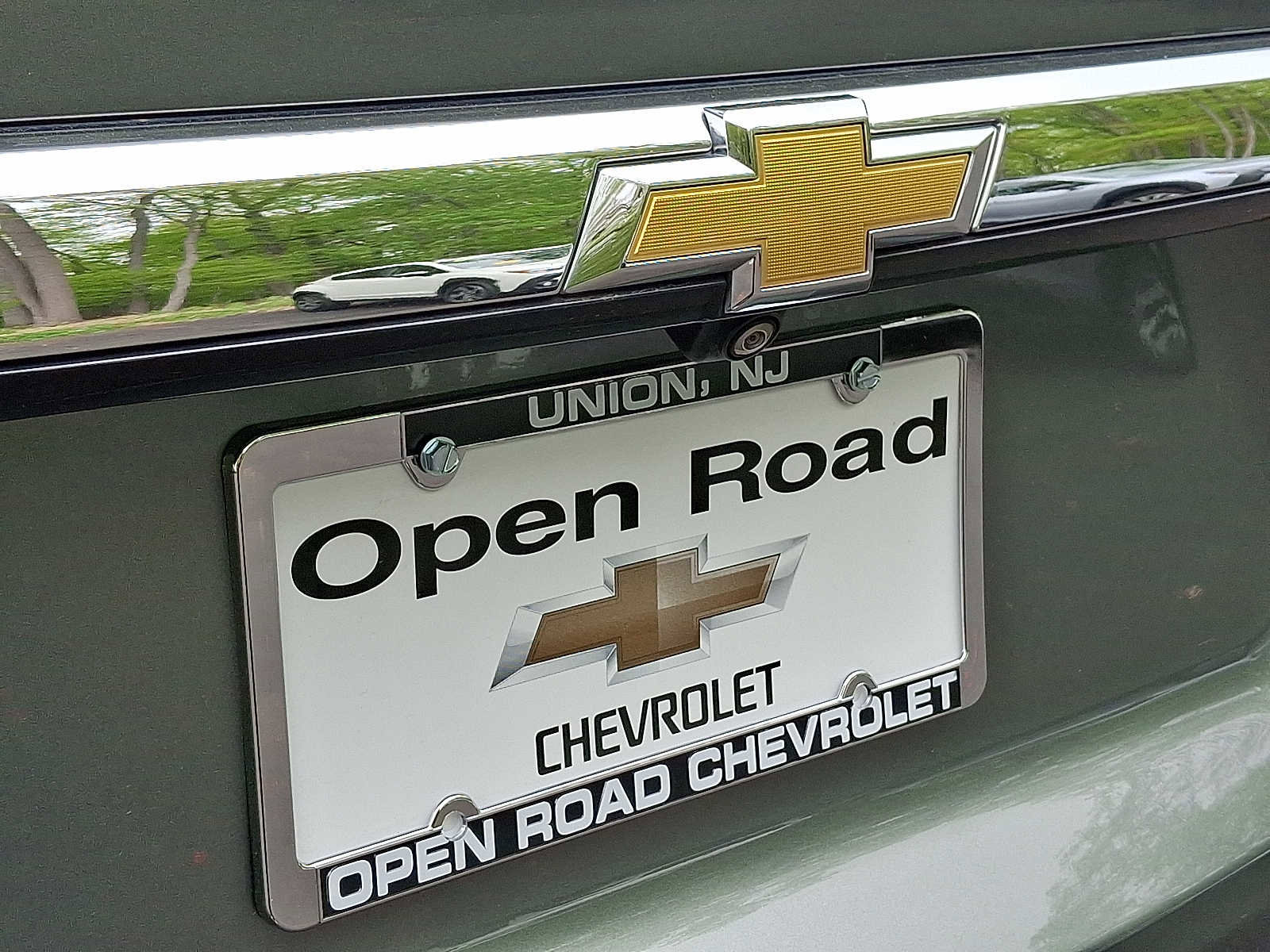 Used 2023 Chevrolet Traverse LT w/ LPO, Roadside Safety Package AWD/4WD image 29