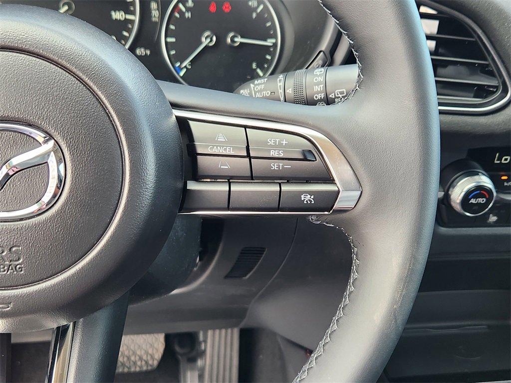 New 2025 MAZDA CX-30 Carbon image 10