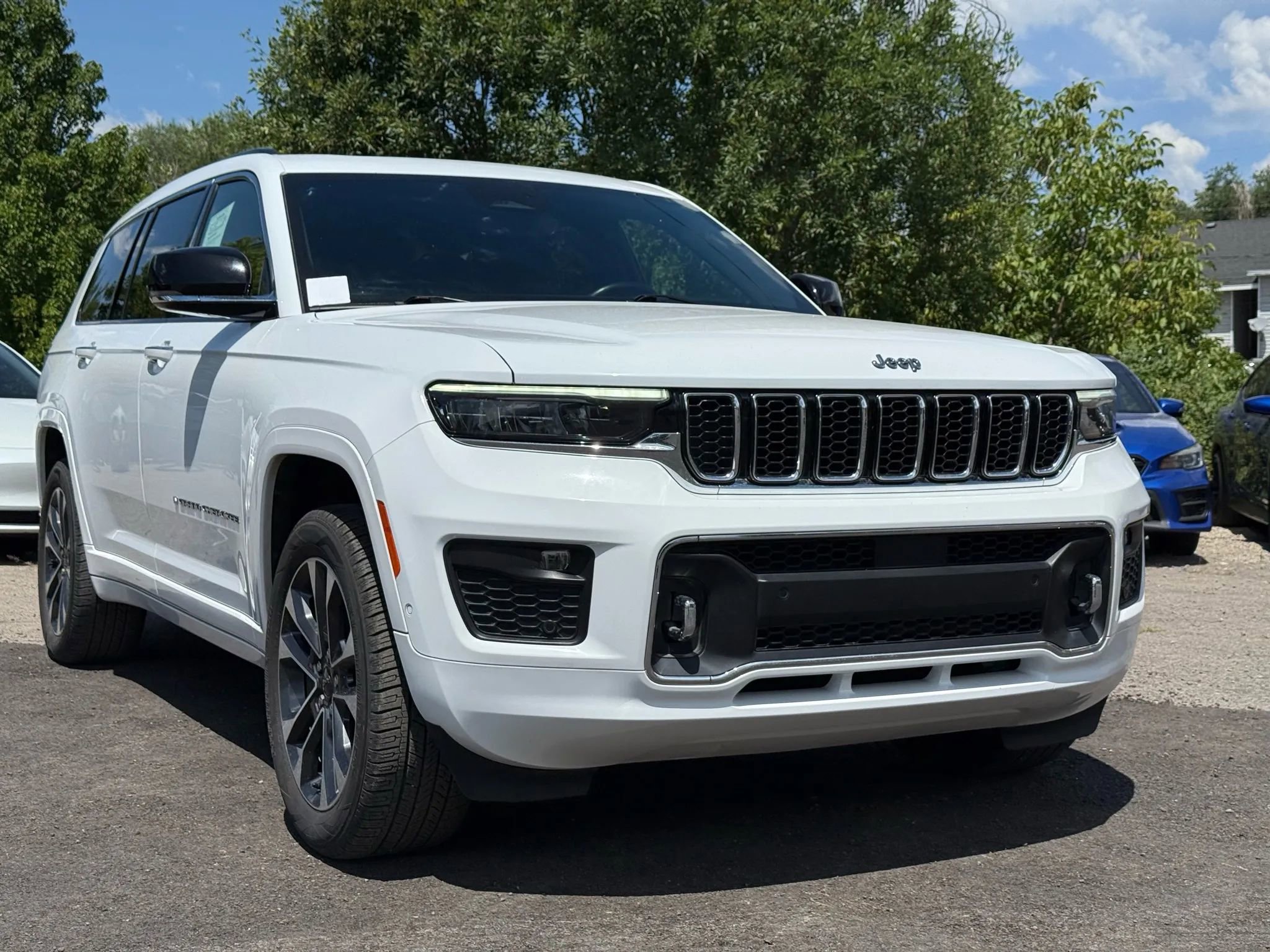 Used 2021 Jeep Grand Cherokee L Overland image 1
