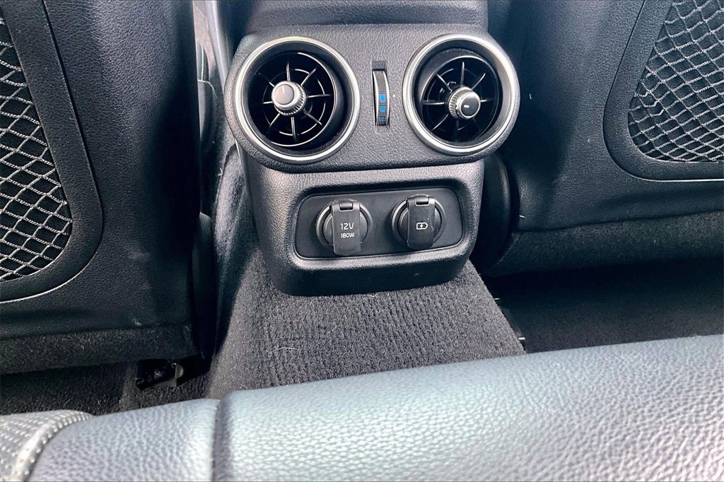 Certified 2019 Kia Stinger image 26