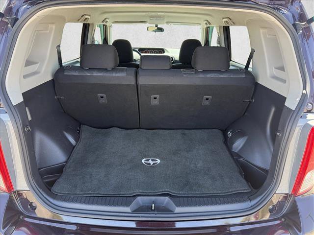 Used 2012 Scion xB FWD image 7