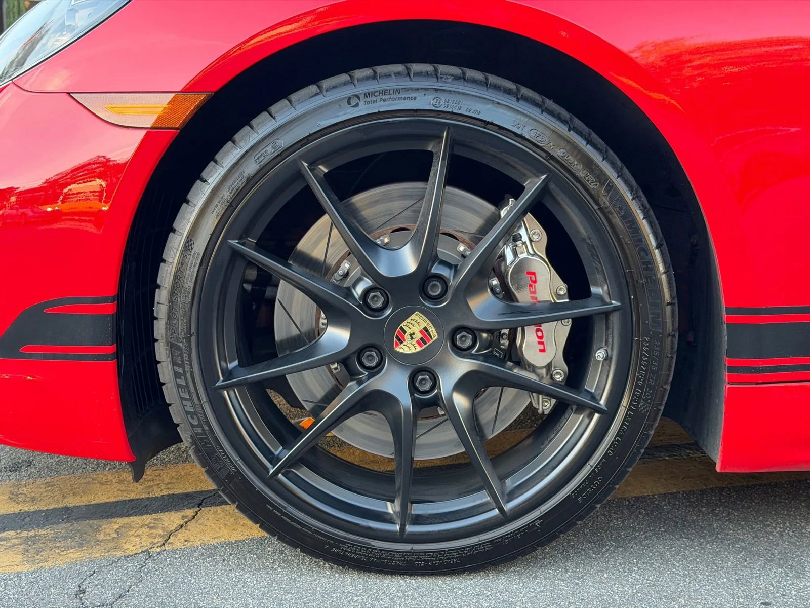 Used 2017 Porsche 718 Boxster Roadster 2D w/ Sport Chrono Package image 19