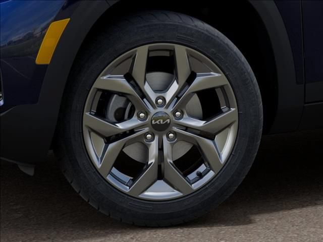 Used 2026 Kia Seltos LX FWD image 9