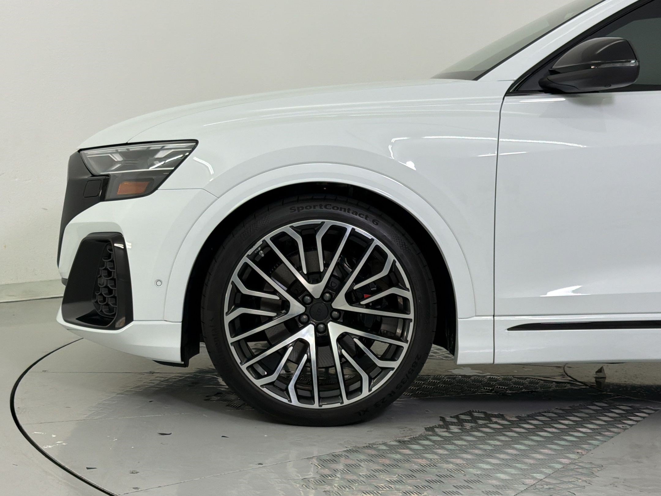 New 2026 Audi SQ8 Prestige AWD/4WD image 12
