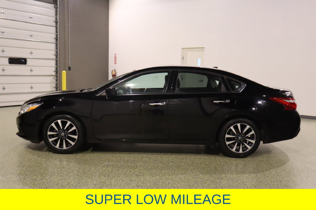 Used 2017 Nissan Altima 2.5 SV FWD image 5