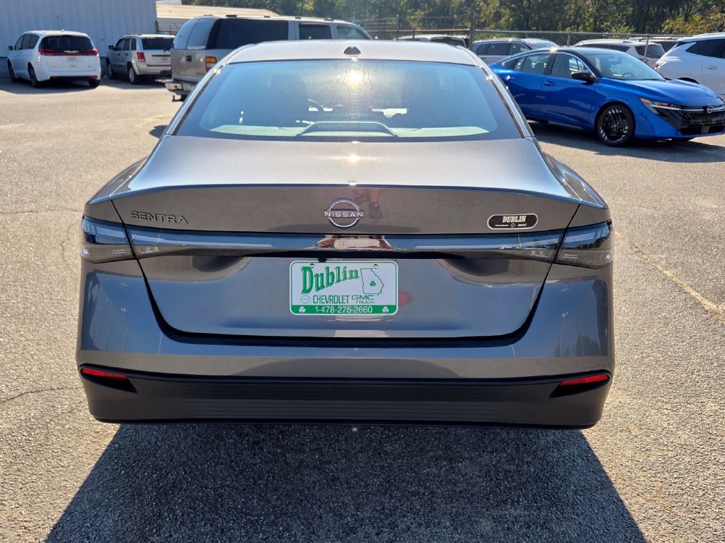 New 2027 Nissan Sentra SV FWD image 8