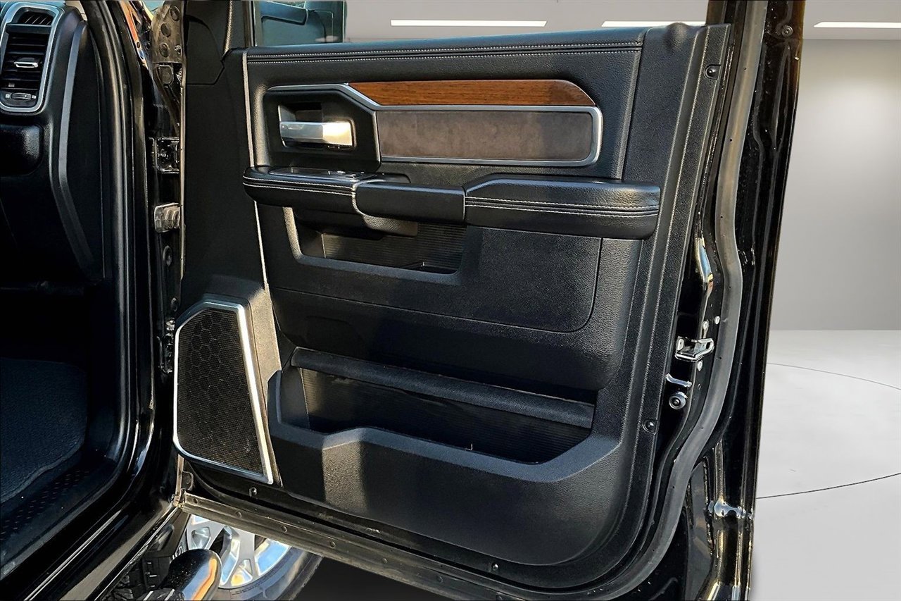 Used 2024 RAM 2500 Laramie w/ Safety Group image 28