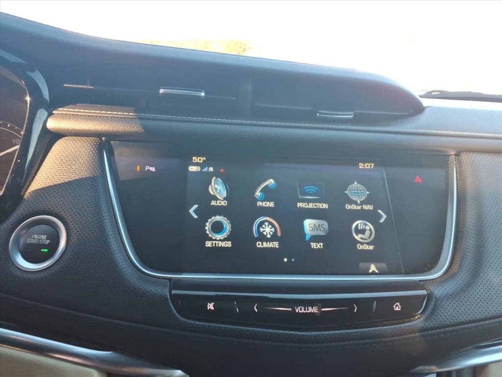 Used 2019 Cadillac XT5 FWD image 18