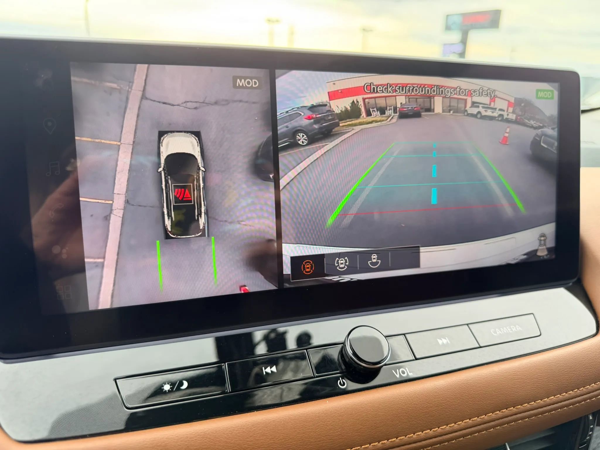 Used 2024 Nissan Rogue Platinum w/ Platinum Premium Package image 24