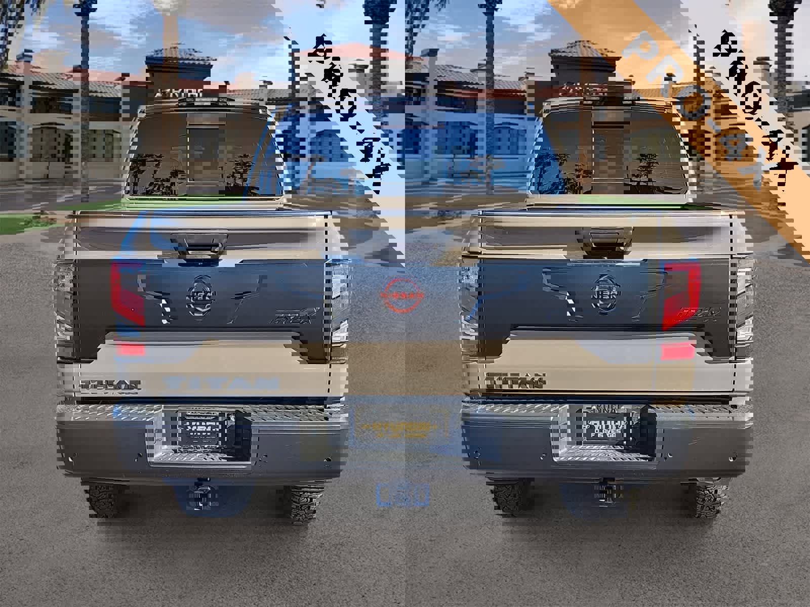 Used 2024 Nissan Titan PRO-4X w/ Off Road Protection Package image 7