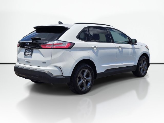 Used 2023 Ford Edge SEL w/ Sport Appearance Package AWD/4WD image 9