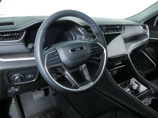 Certified 2024 Jeep Grand Cherokee L Limited AWD/4WD image 22
