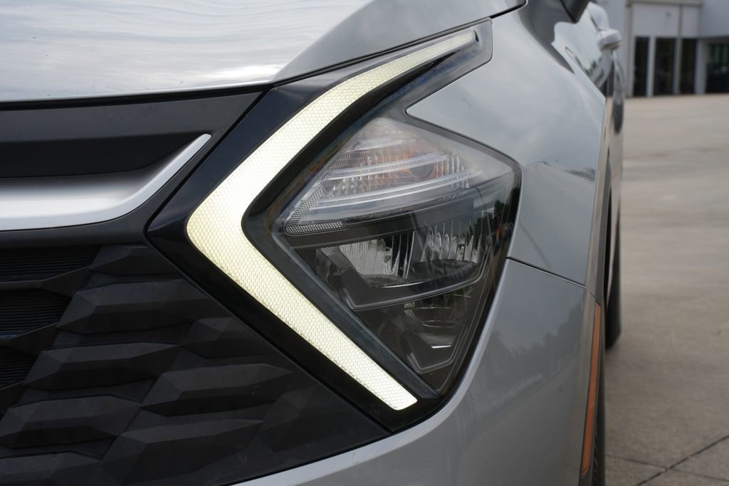 Used 2023 Kia Sportage LX FWD image 23