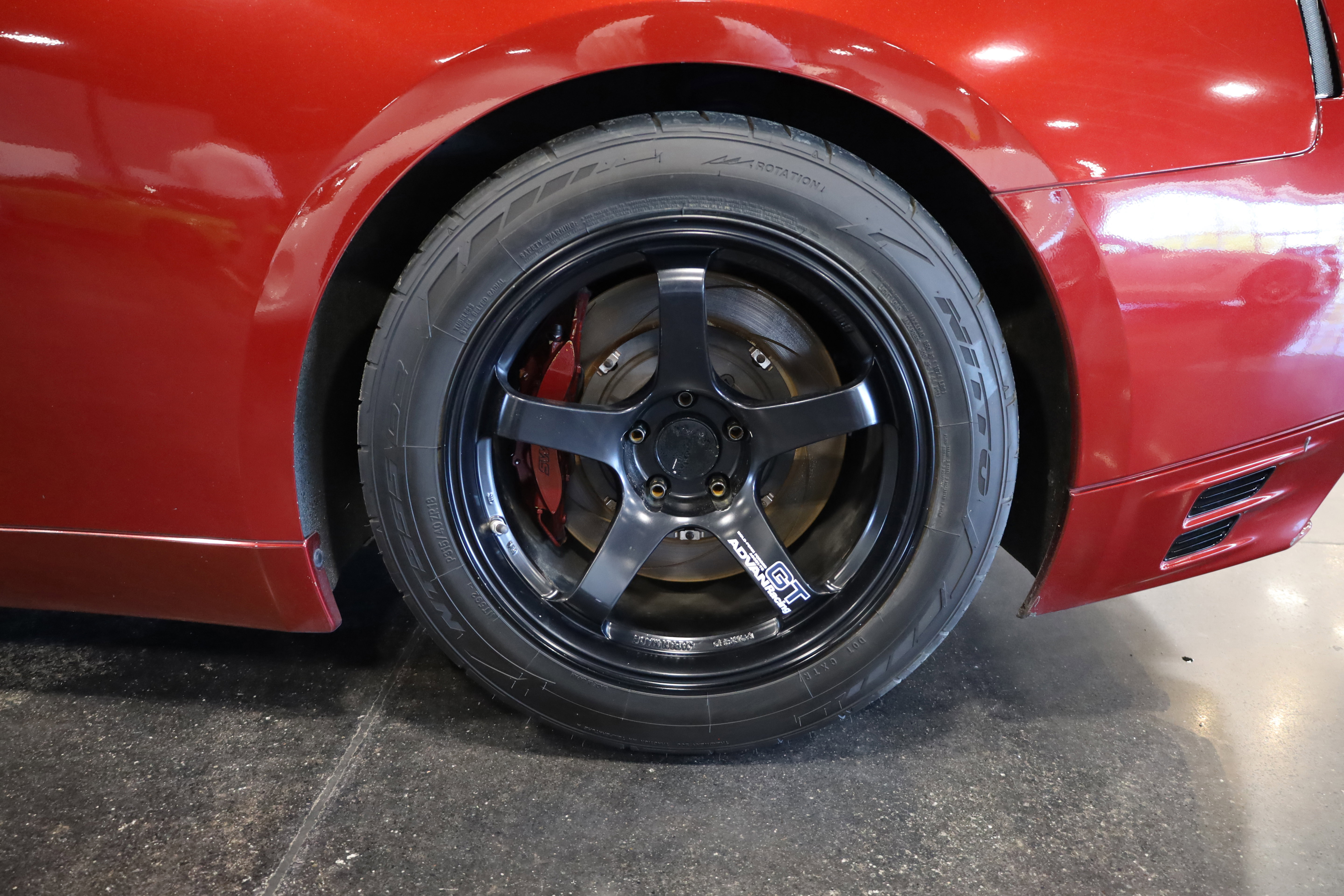 Used 2015 Nissan GT-R Premium image 12