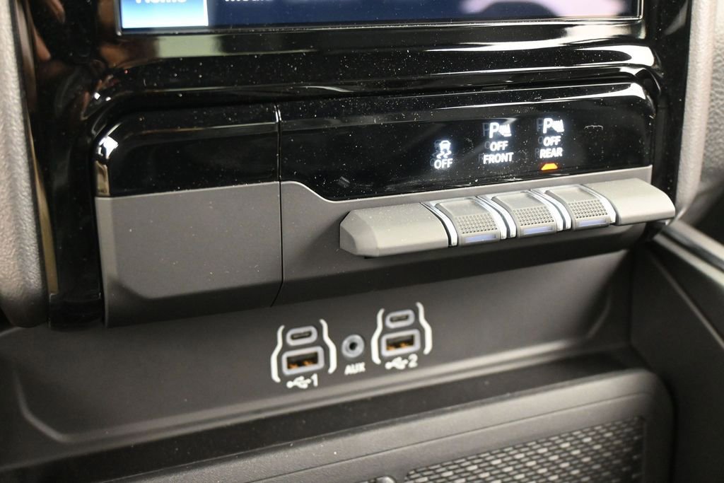 Used 2026 RAM 1500 Laramie AWD/4WD image 21