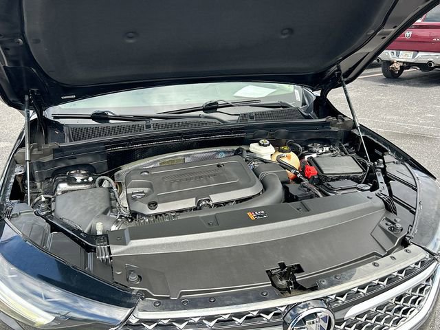 Used 2022 Buick Envision Avenir w/ Technology Package II FWD image 32