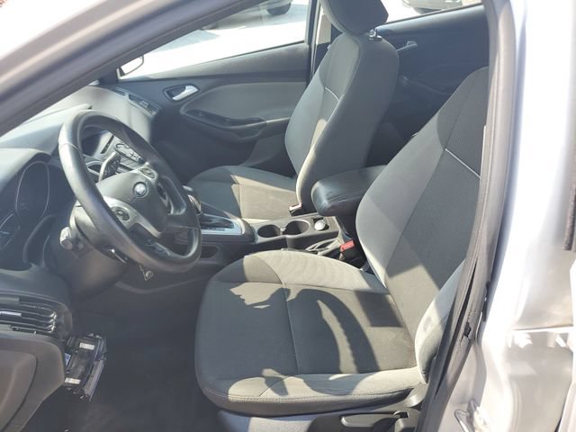 Used 2013 Ford Focus SE FWD image 23