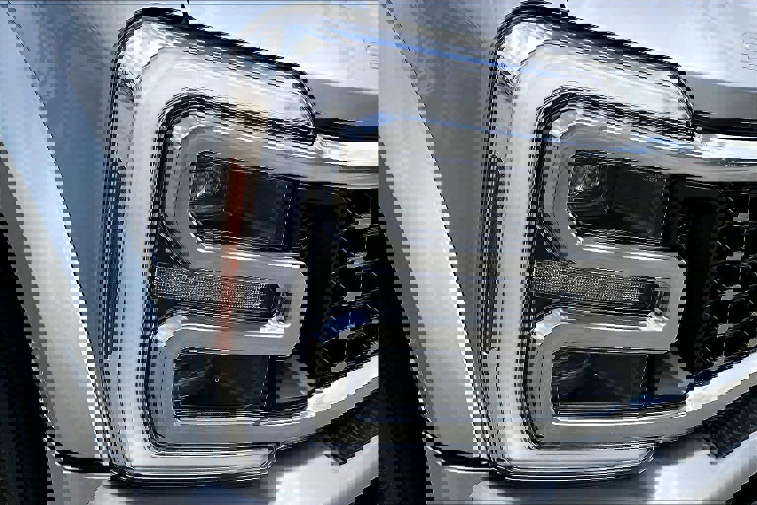 Used 2024 Ford F450 Limited image 30