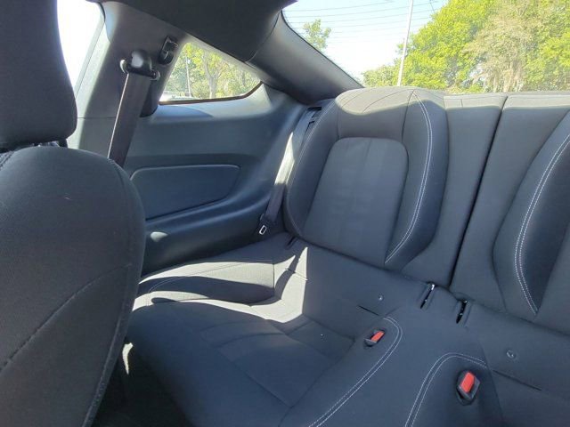 Used 2022 Ford Mustang EcoBoost image 4