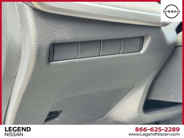 Used 2025 Nissan Kicks SV w/ SV Premium Package AWD/4WD image 17