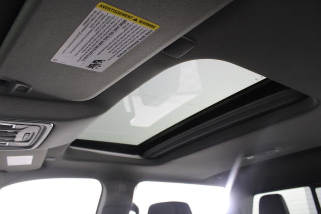 New 2026 GMC Sierra 1500 SLT image 10