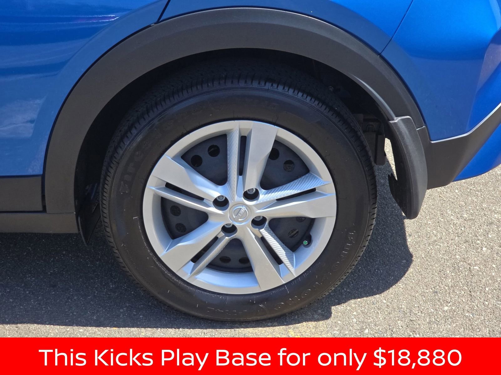 Used 2025 Nissan Kicks Play S image 39