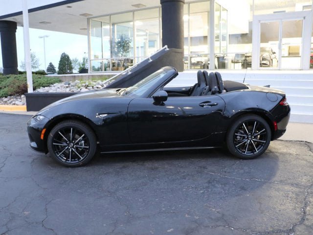 New 2026 MAZDA MX-5 Miata Grand Touring w/ Weather Package RWD image 2