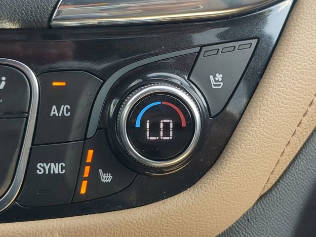 Used 2022 Chevrolet Equinox Premier FWD image 27