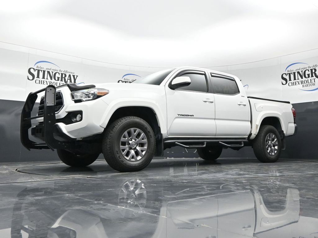 Used 2018 Toyota Tacoma SR5 AWD/4WD image 19