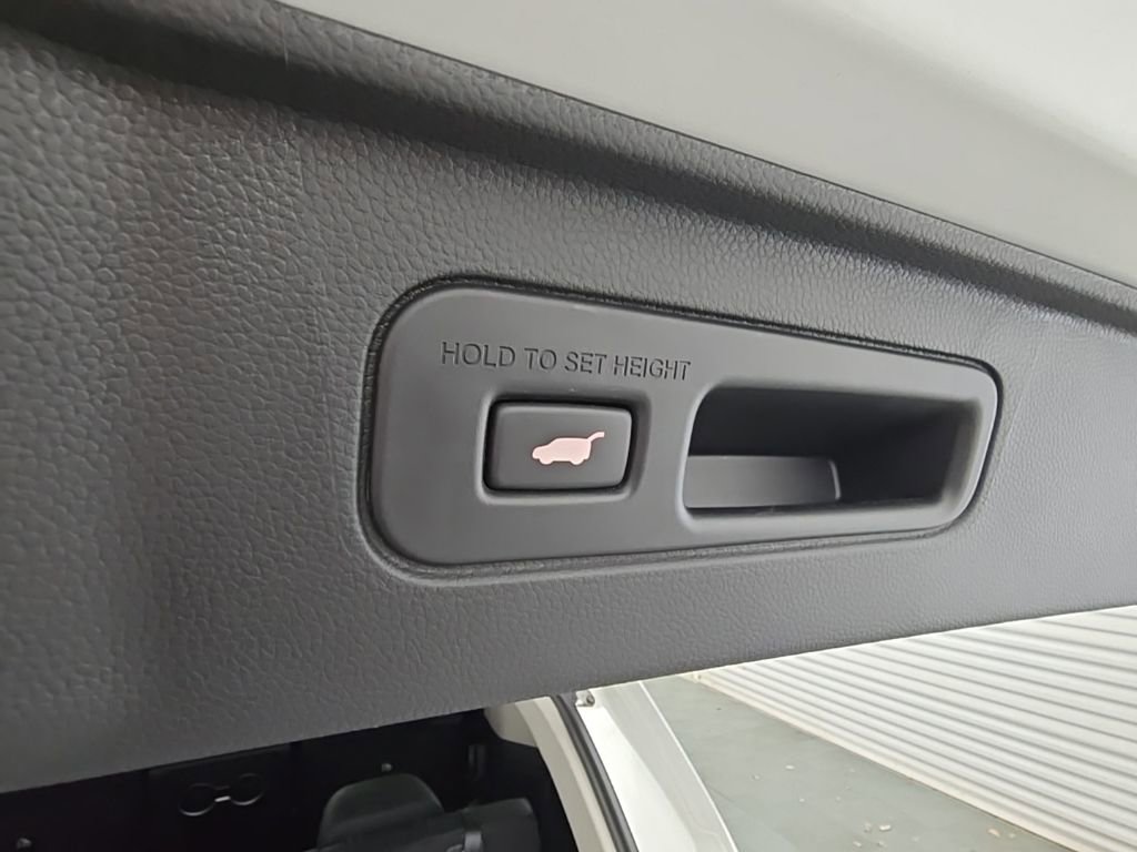 Used 2025 Honda Pilot EX-L image 35