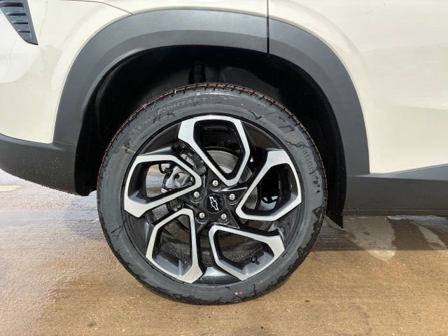 New 2026 Chevrolet Trax RS w/ Driver Confidence Package image 9