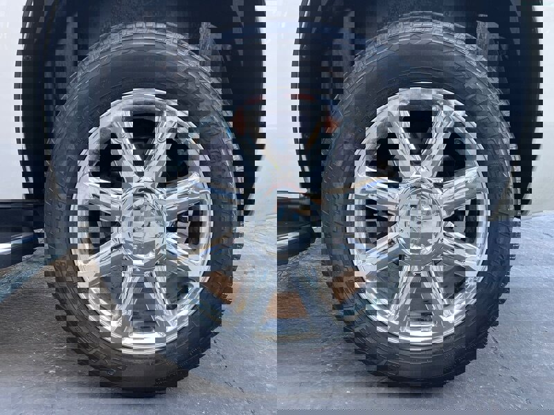 Used 2013 GMC Yukon Denali image 19