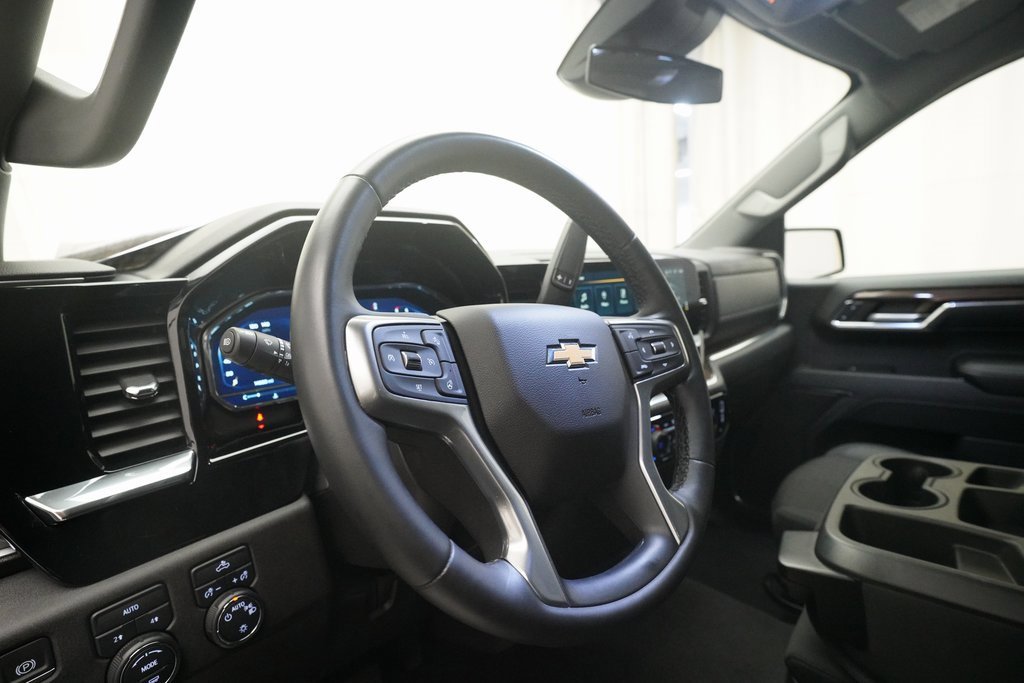 Used 2023 Chevrolet Silverado 1500 LT image 8