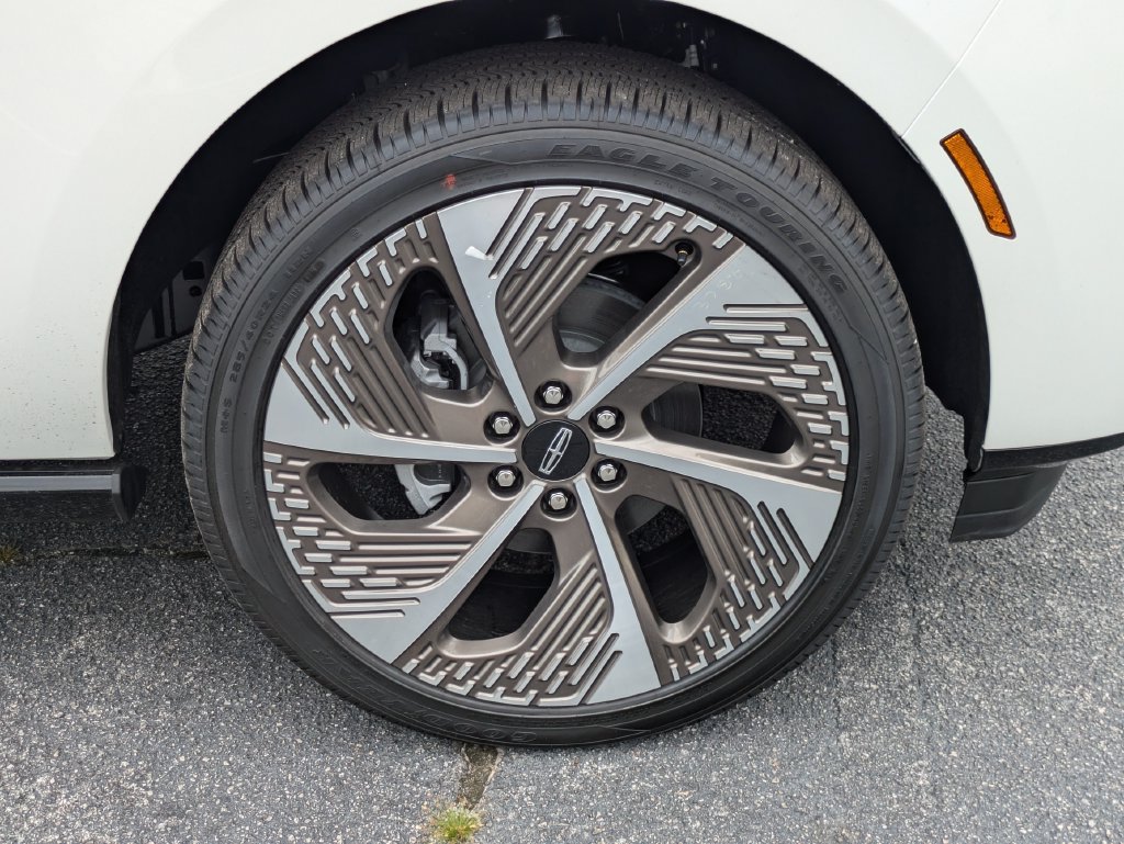 New 2026 Lincoln Navigator L Black Label AWD/4WD image 11