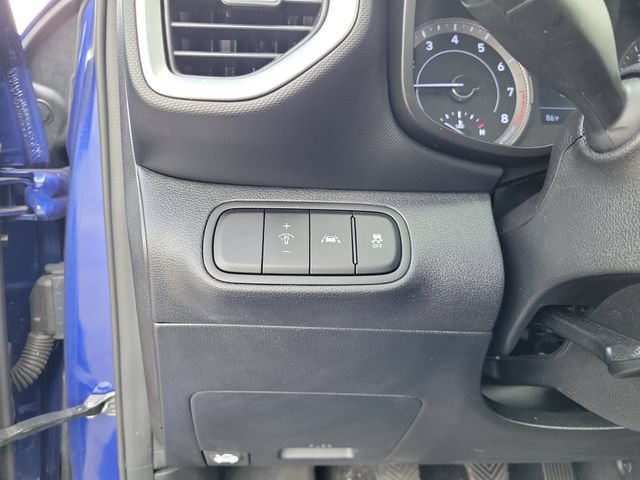 Used 2020 Hyundai Venue SE FWD image 21